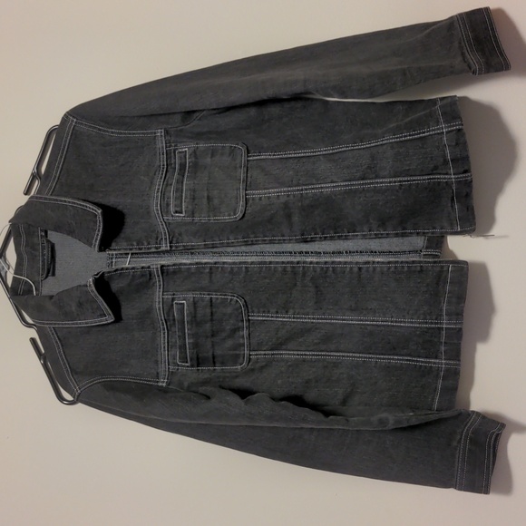 ORLY Women's Jean Denim Jacket White Stitching Chest Pockets One Button Cuffs - Picture 8 of 16